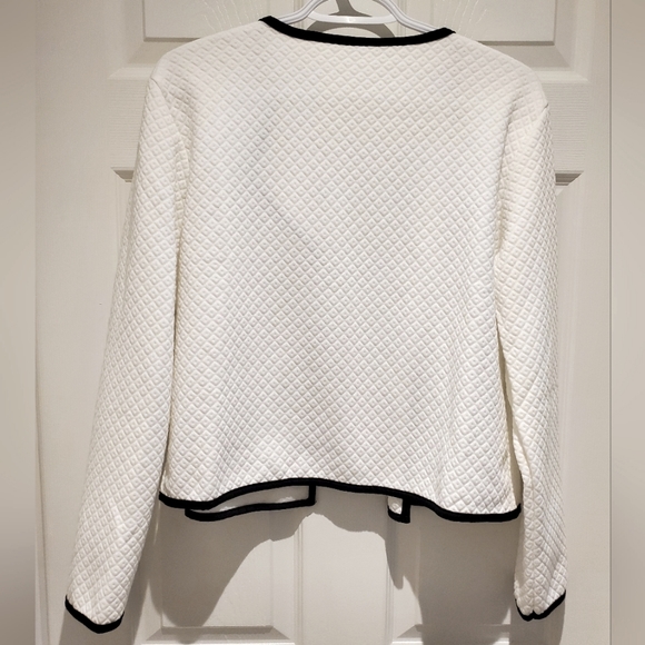 White blazer jacket with zipper details - Picture 3 of 8